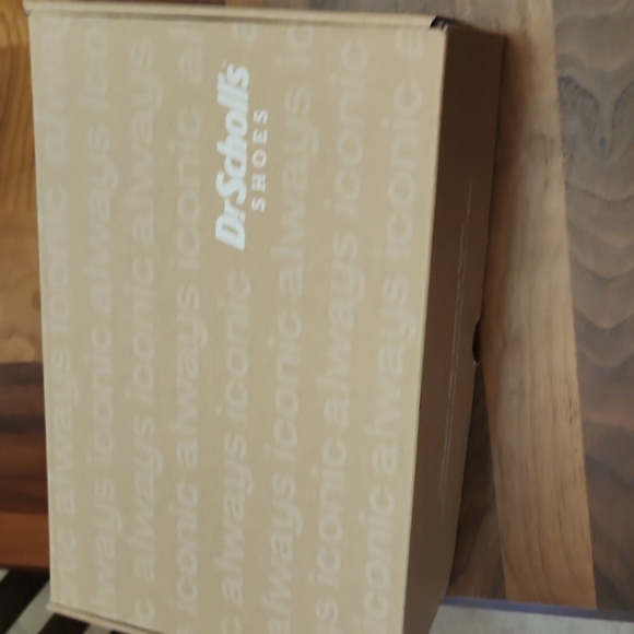 Sandals - Picture 4 of 4